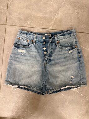 Pistola “Devin” Denim High Rise Mom shorts. Size 26.